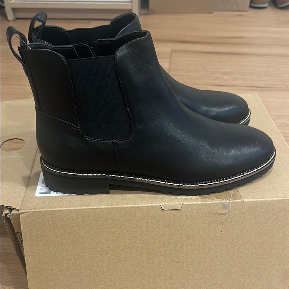 Black Leather Chelsea Boots